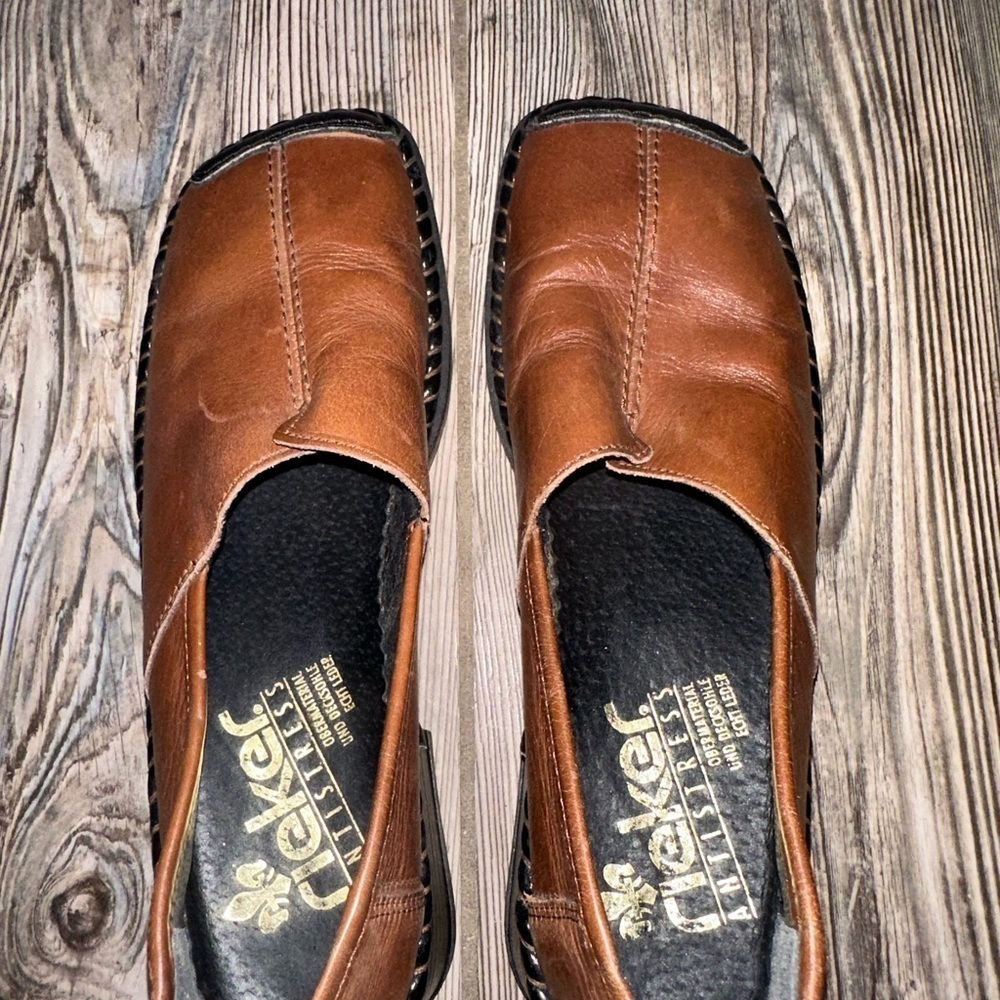 Reiker Women’s Square Toe Slip-On Shoes - Picture 3 of 6